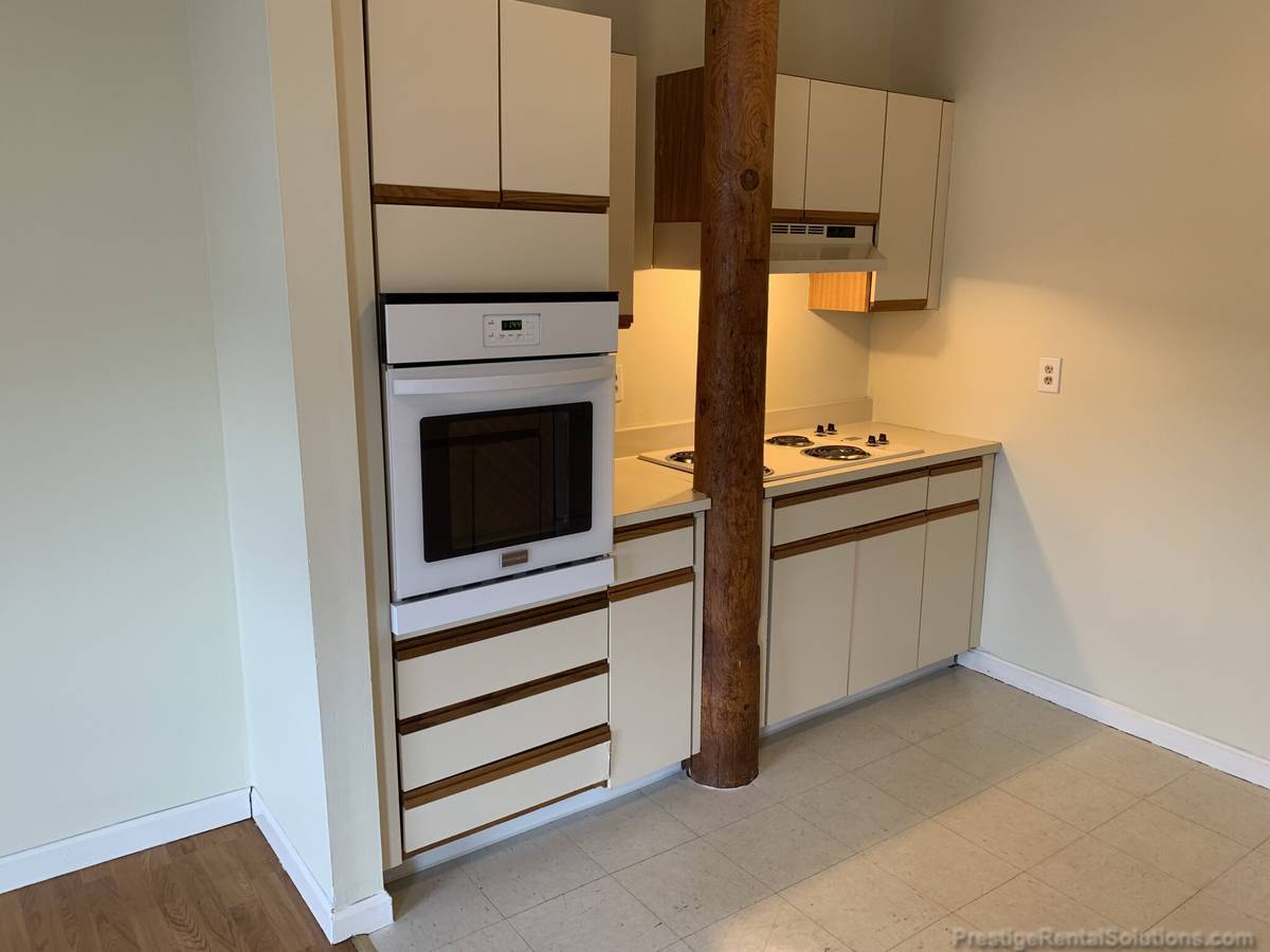 Building Photo - 180 Bemis Rd