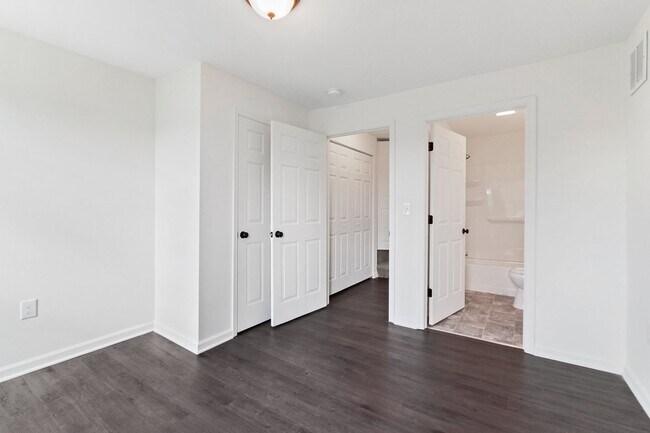 Building Photo - Modern 3BR/2BA Home in Columbia Borough School District w/ Fenced Yard & Central Air!