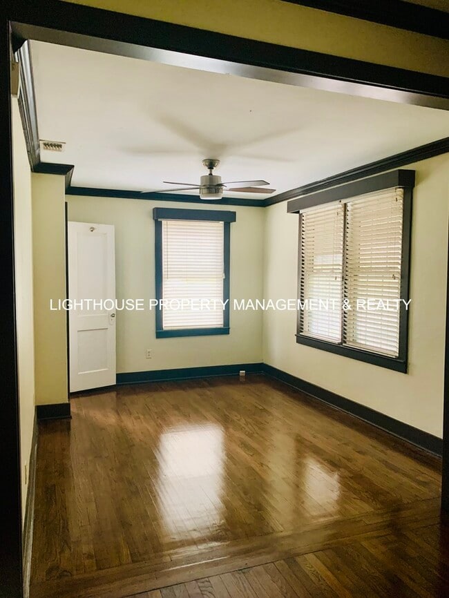 Building Photo - Coming Soon! Charming 2 Bedroom Home in Historic San Marco!