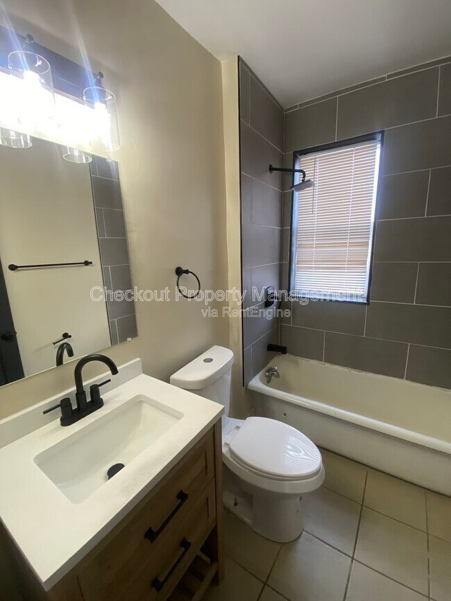 Building Photo - 4301 Potomac St