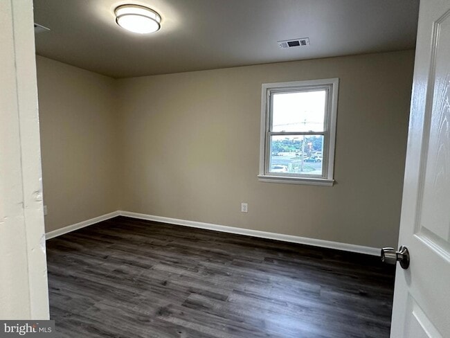 Building Photo - 1437 Liberty Rd