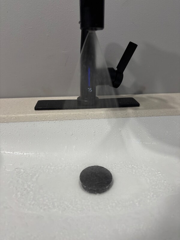 Building Photo - 10624 Mayfield Ave