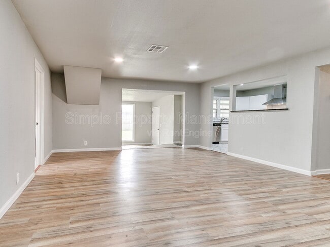 Building Photo - 3145 NW 47th St