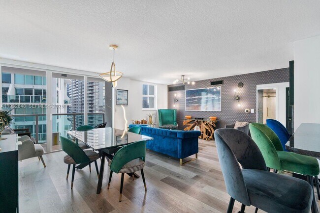 Building Photo - 31 SE 5th St