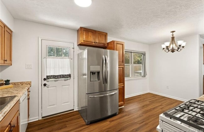 Building Photo - 2012 Blue Teal Ln