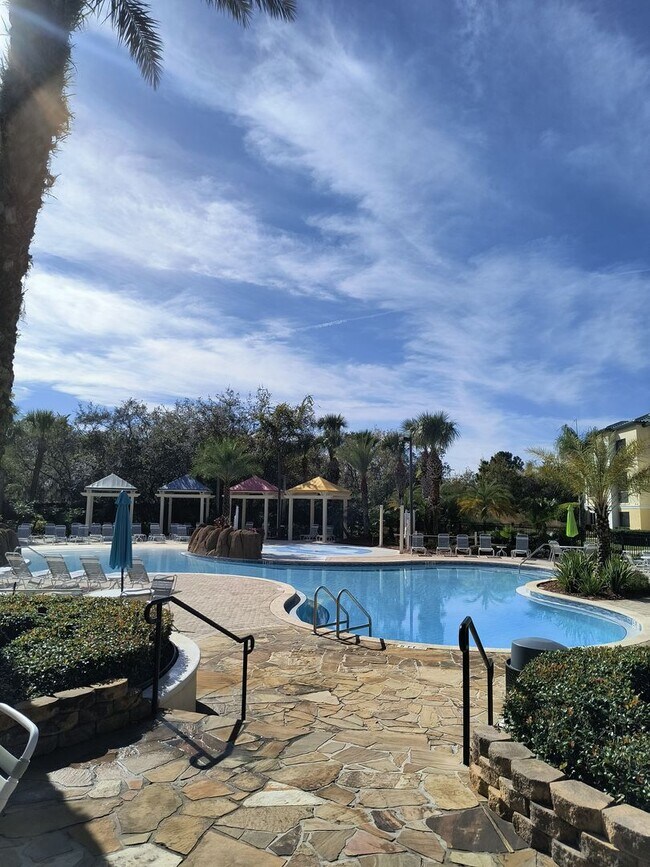 Building Photo - FREE RENT!!! Spacious condo in Gated Legacy Dunes