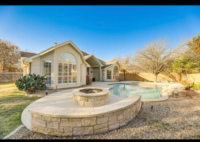 Building Photo - 602 Vogue Cove