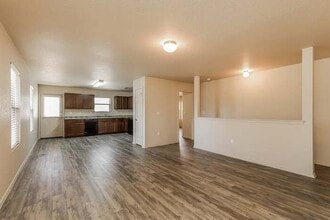 Building Photo - 7002 Heathers Way