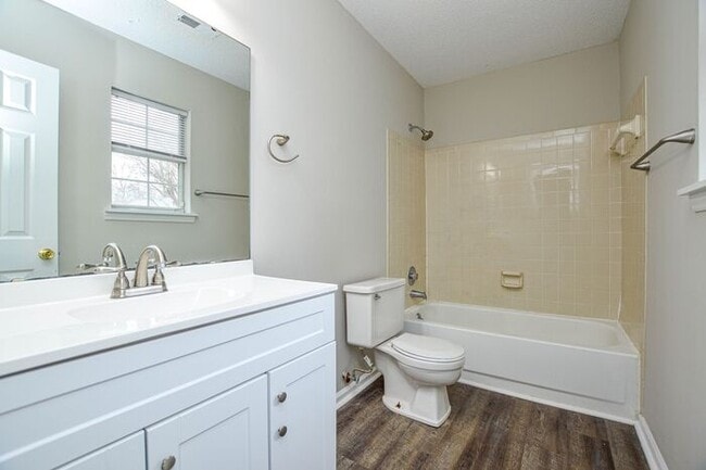 Building Photo - Easy Commute to the University or Uptown Charlotte COMING SOON!!!