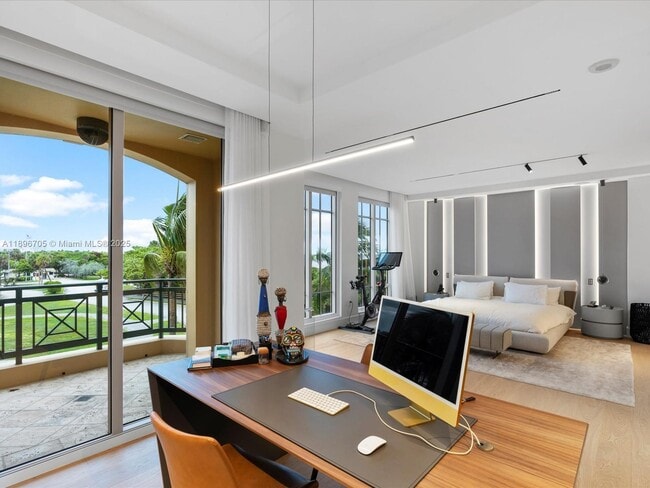 Building Photo - 3501 N Ocean Dr