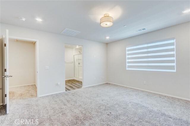 Building Photo - 36469 Shine Dr