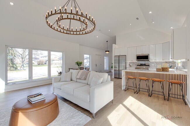 Building Photo - 19 Marina Dr