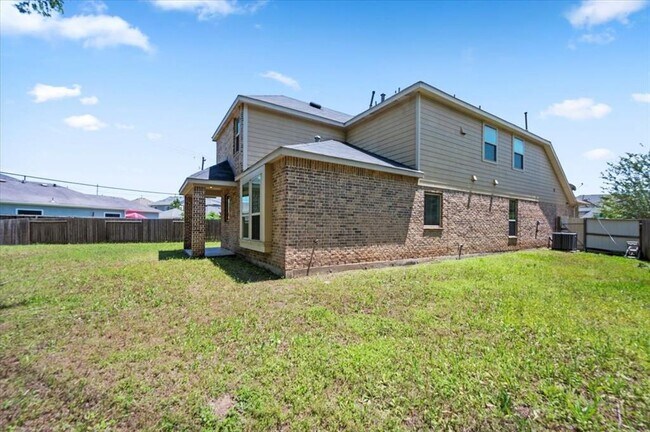 Building Photo - 12102 City Trek Ln