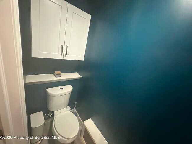 Building Photo - 916-918 Grandview St