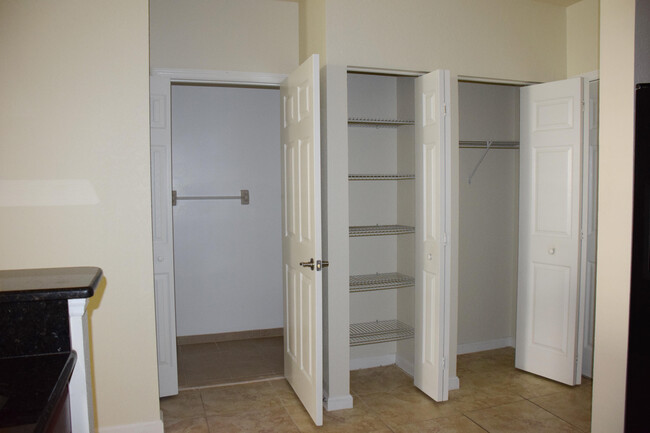 Building Photo - 4536 Monarch Way