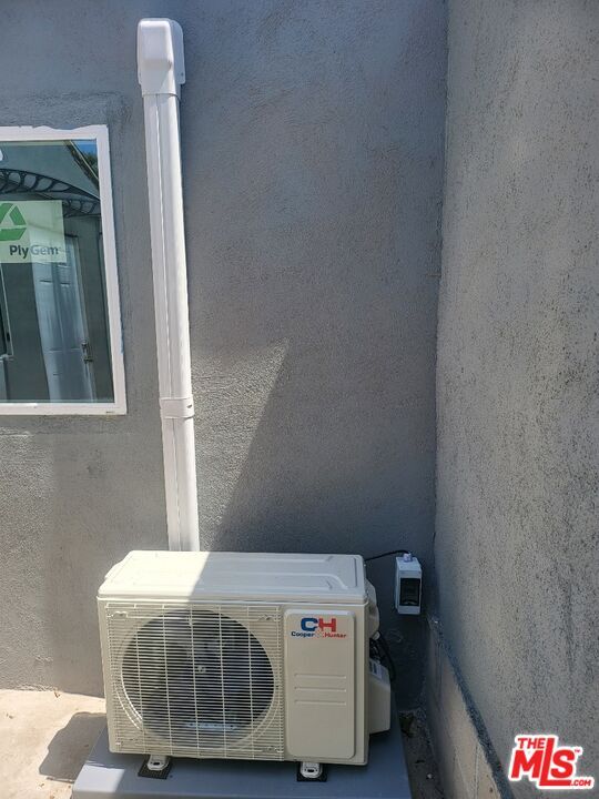 Building Photo - 9717 Tujunga Canyon Blvd