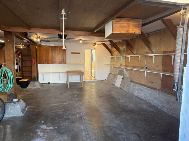 Building Photo - 1758 21st Ave