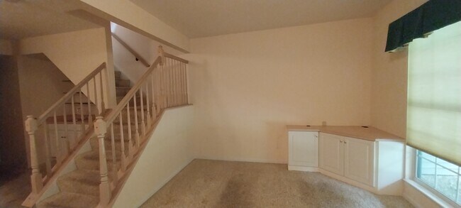 Building Photo - 3912 Vineyard Green Dr