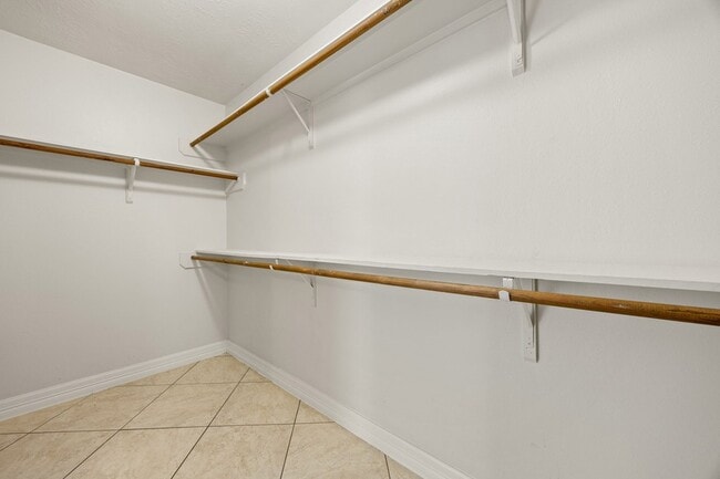 Building Photo - 29123 Foxingham Cir