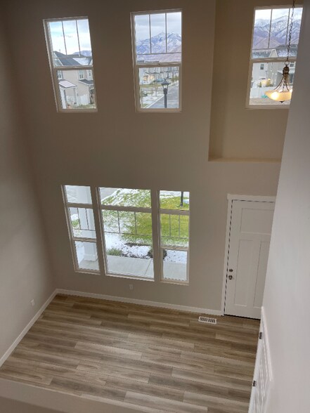 Building Photo - 859 Basalt Ln