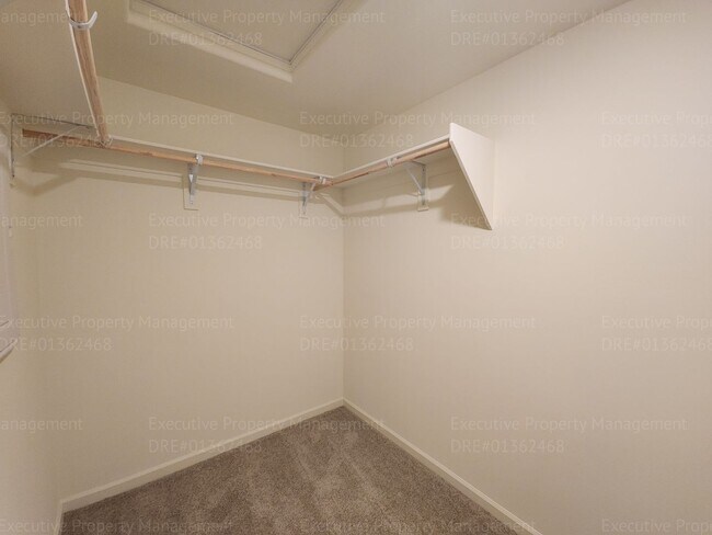 Building Photo - 8921 Kemi St