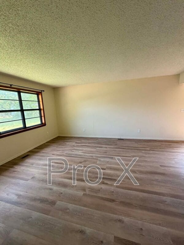 Building Photo - 2630-2632 E 2nd St