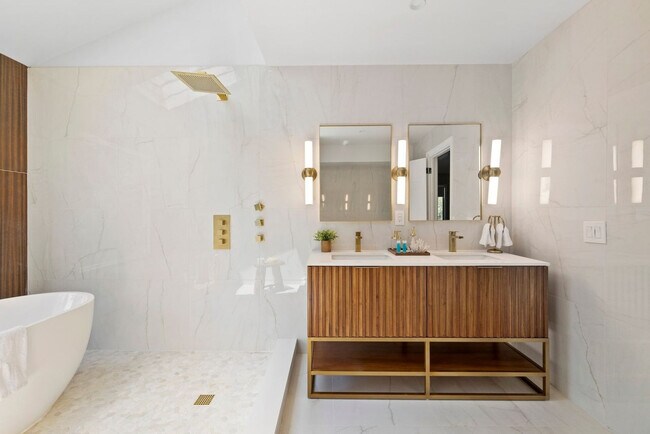 Building Photo - 2A Cherry Ln