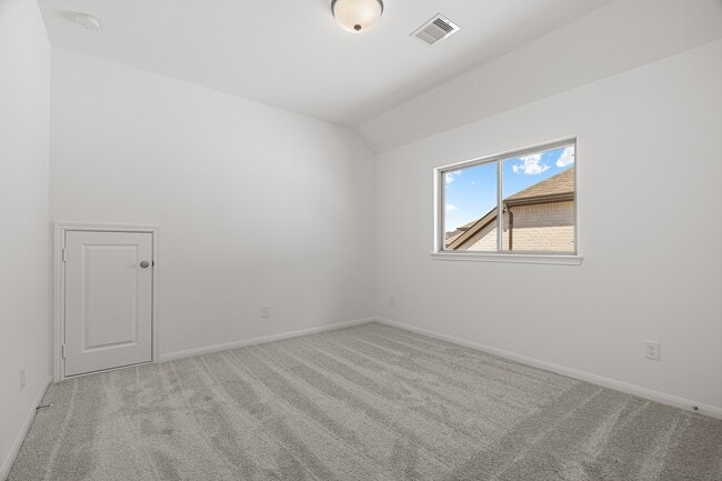 Building Photo - 2610 Glacier Pt Dr