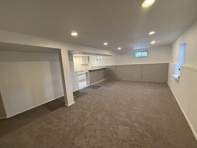 Building Photo - Cozy 4BR Home with Extra Space & Outdoor C...
