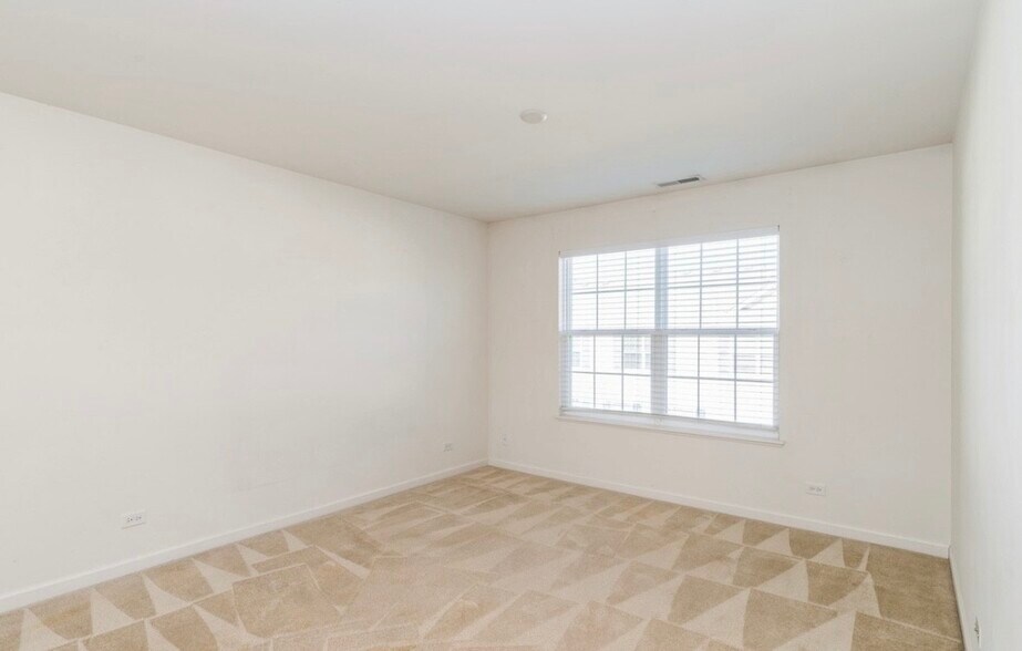 loft - 416 S Jade Ln
