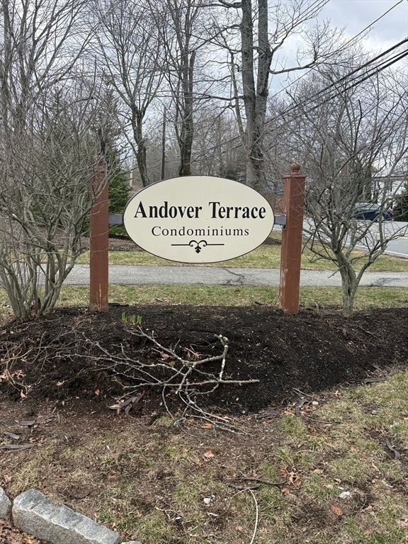 Building Photo - 4 Longwood Dr