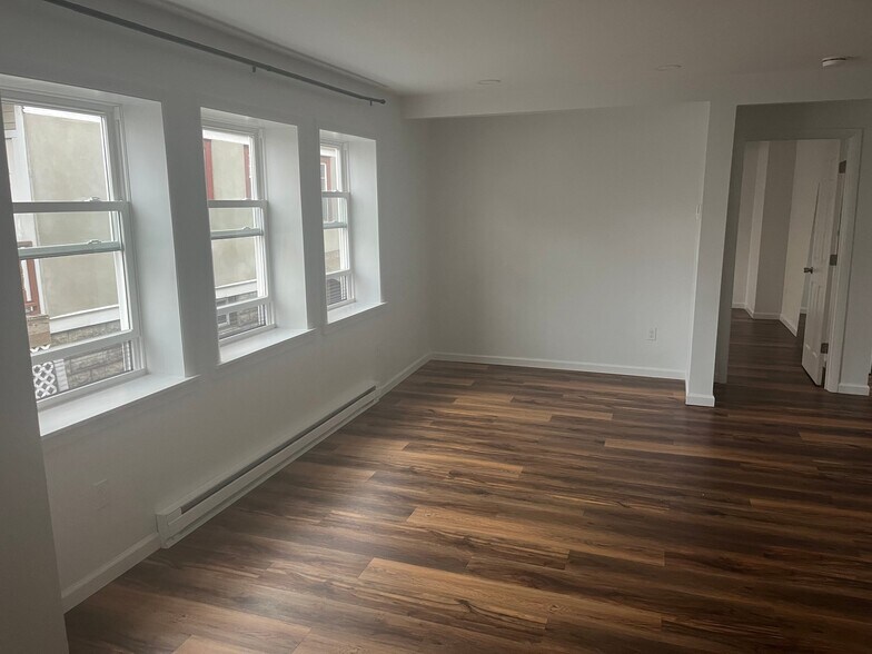 Building Photo - 1714 Union St