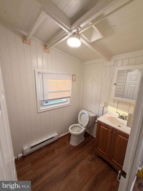 Building Photo - 15 Wolf Ave