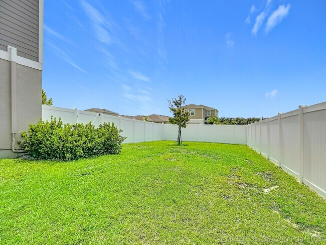 Building Photo - 1504 Hummingbird Rd
