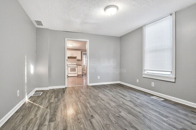 Building Photo - 119 N 34th St