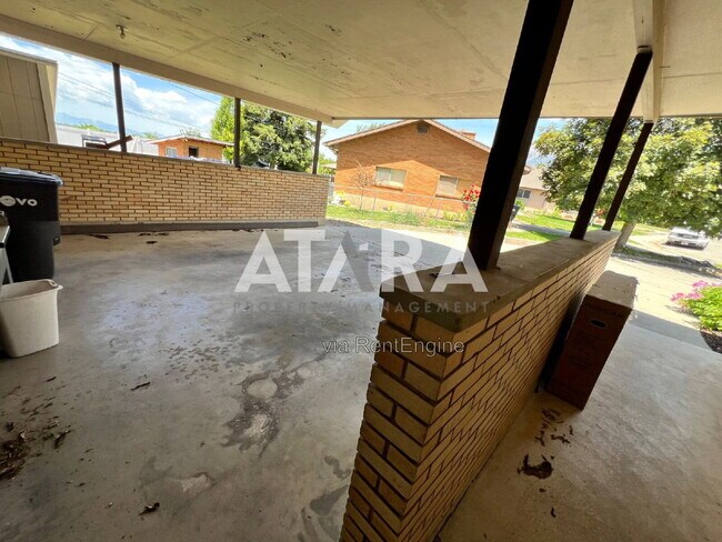 Building Photo - 270 2020 N