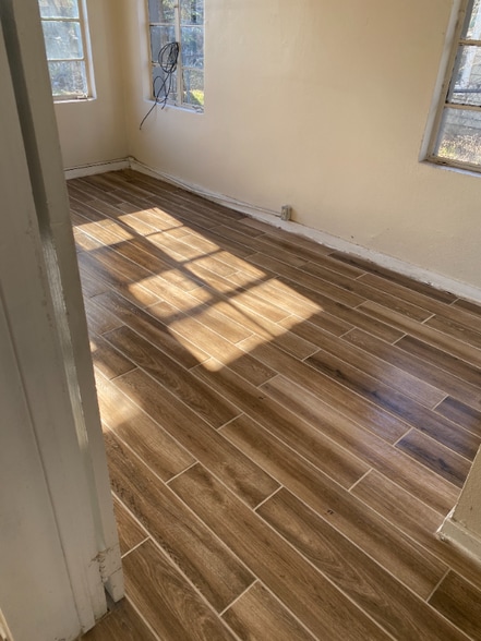 Building Photo - 126 Hood St