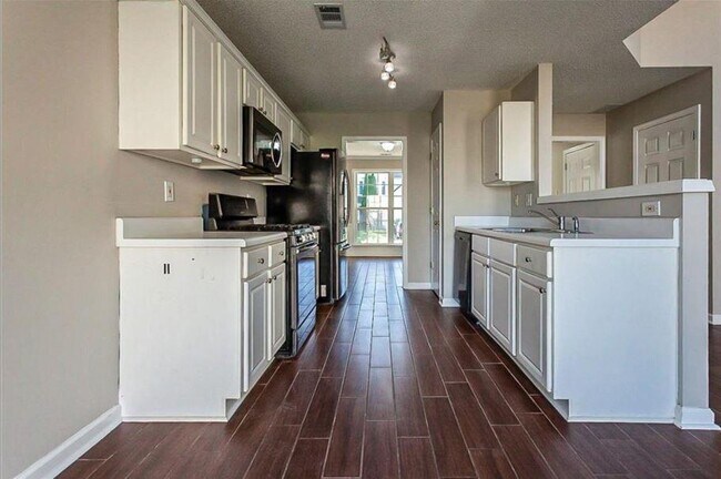 Building Photo - 4306 Shillham Ct
