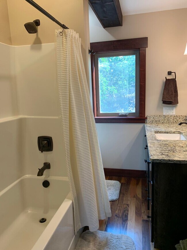 Building Photo - Custom Built Home on the Clearwater River - 20 minutes from Lewiston, ID