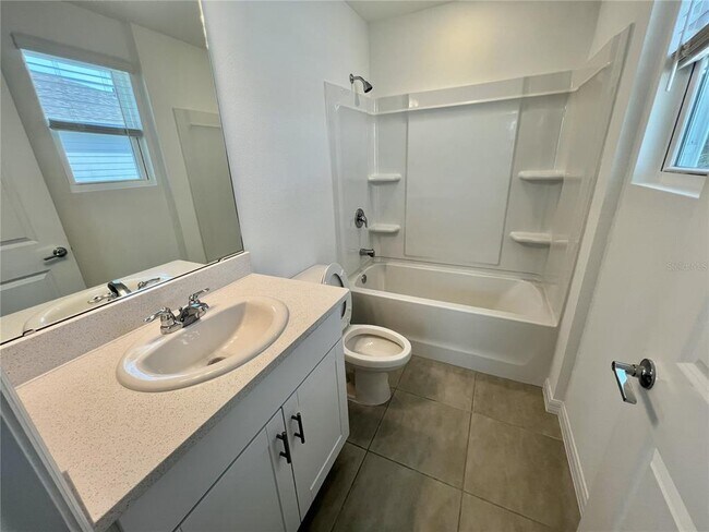 Building Photo - 3099 Skyline Lp