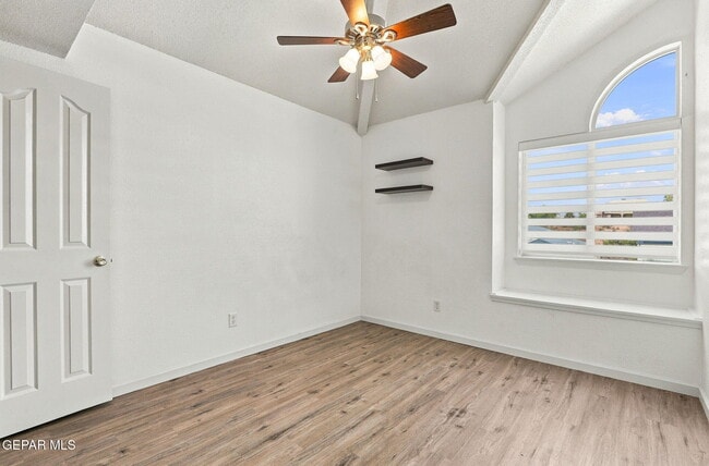 Building Photo - 6728 Dakota Ridge Dr