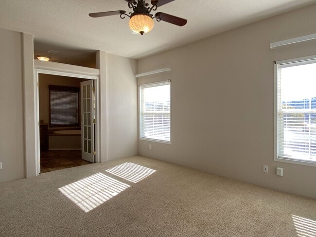 Building Photo - Serene in Dallesport, WA