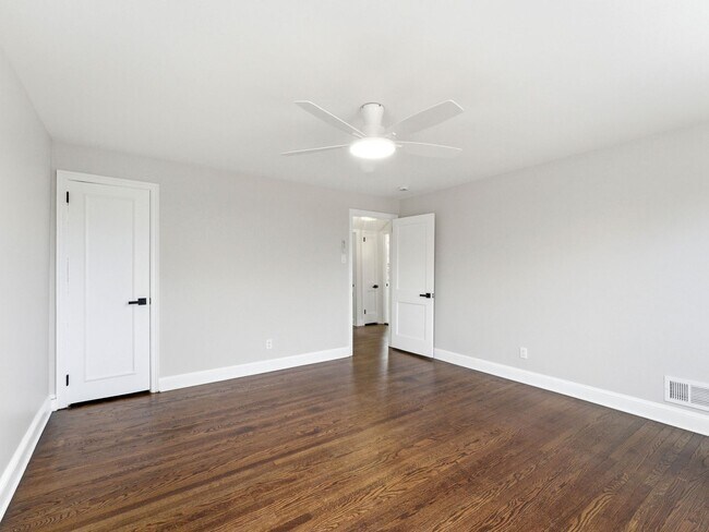 Building Photo - Newly Renovated Pennsauken Rental with Sunroom-Style Back Room, Glass Wall & Basement
