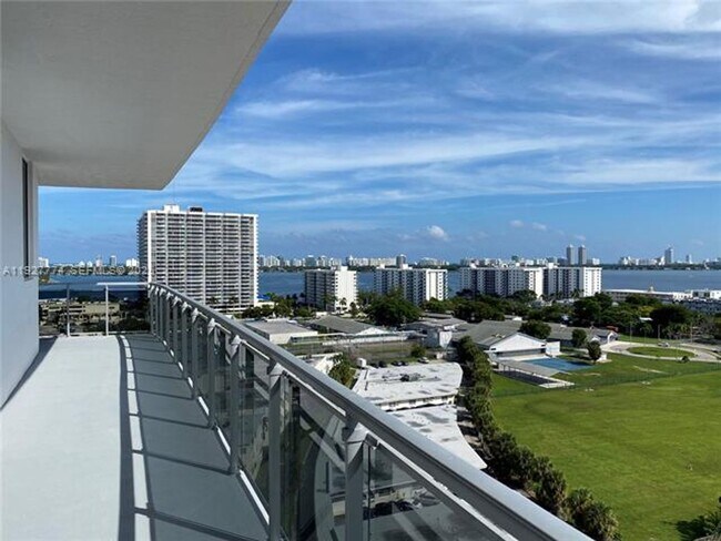 Building Photo - 7901 Hispanola Ave