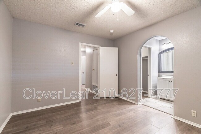 Building Photo - 5017 Cherry Tree Dr