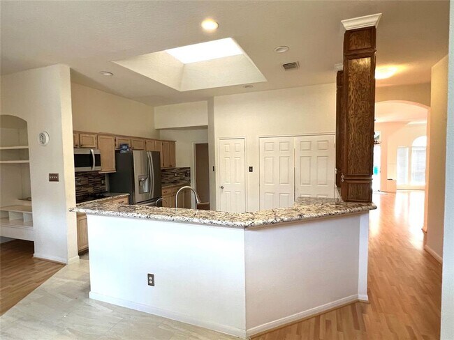 Building Photo - 6219 Fox Wind Ct