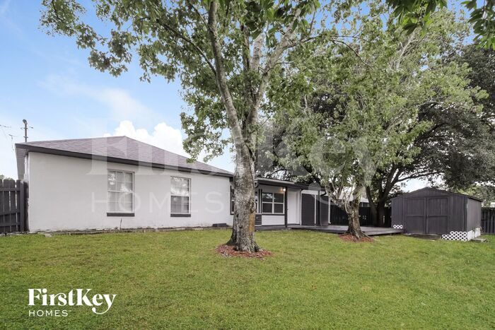 Building Photo - 980 Sylvia Dr