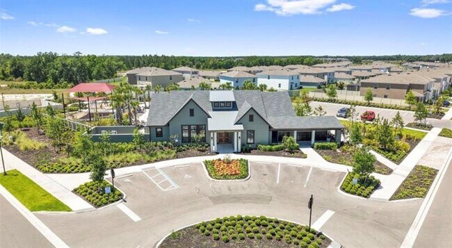 Building Photo - 35724 Sunflower Hl Dr