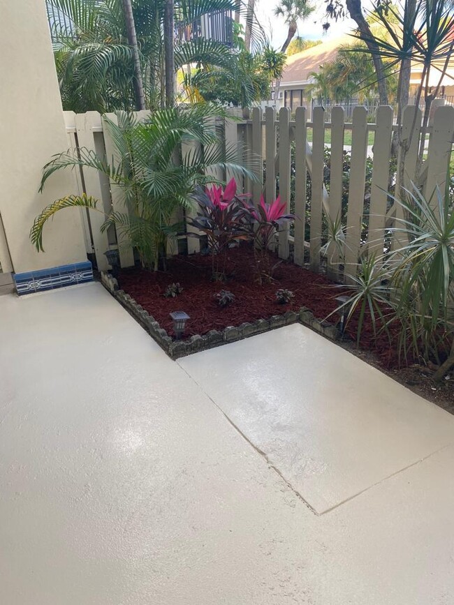 Building Photo - 1500 N Congress Ave