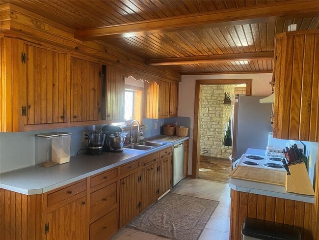 Building Photo - 111 Sierra Loma